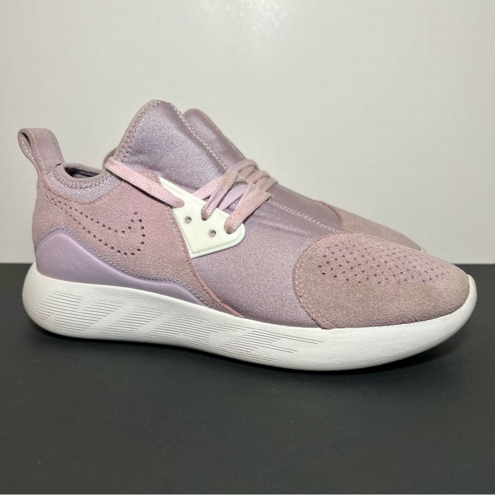 Womens NIKE Lunarcharge Premium Iced Lilac Running Sneakers / Size 8.5